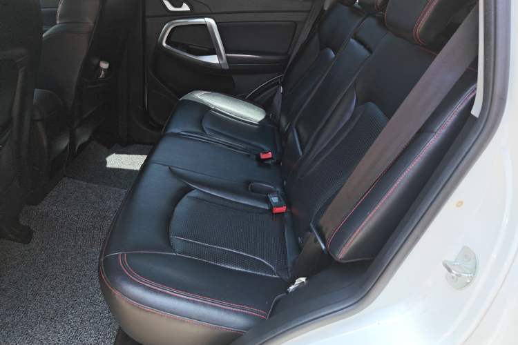 Used Chery Tiggo 5 2016 2.0L CVT Family Deluxe Edition Left Rear Seat