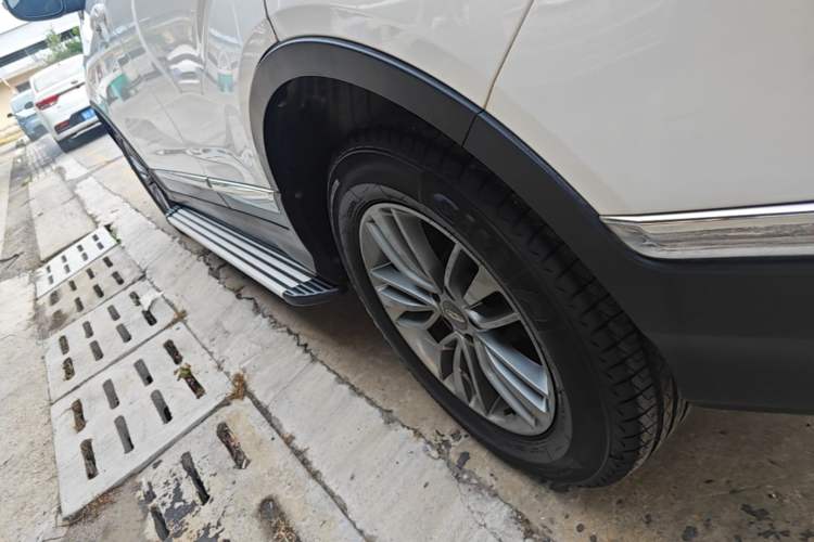 Used Chery Tiggo 5 2016 2.0L Manual Family Edition Left Side Sill