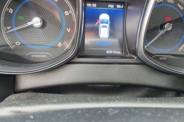 Used Chery Tiggo 5 2016 1.5T Manual Jiayue Trust Edition Odometer Close Up