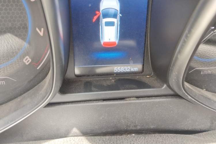 Used Chery Tiggo 5 2016 1.5T Manual Jiayue Trust Edition Odometer Close Up
