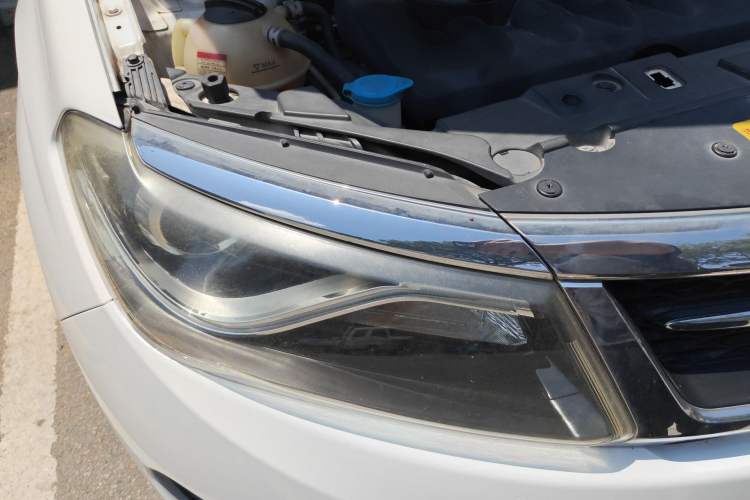 Used Chery Tiggo 5 2016 2.0L CVT Family Deluxe Edition Right Front Headlight