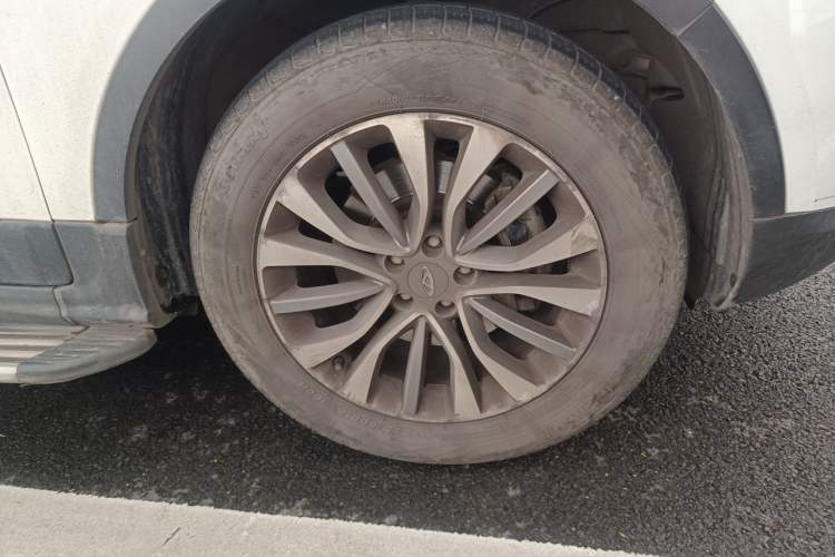 Used Chery Tiggo 5 2016 1.5T Manual Jiayue Trust Edition Right Front Wheel Hub