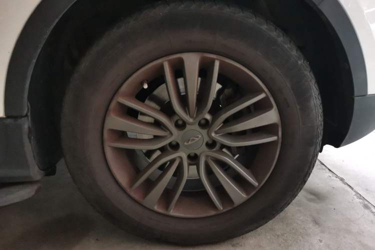 Used Chery Tiggo 5 2016 2.0L CVT Jiayue Edition Right Front Wheel Hub