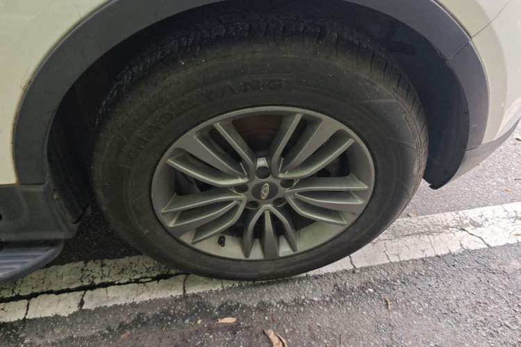Used Chery Tiggo 5 2016 2.0L CVT Jiayue Trust Edition Right Front Wheel Hub