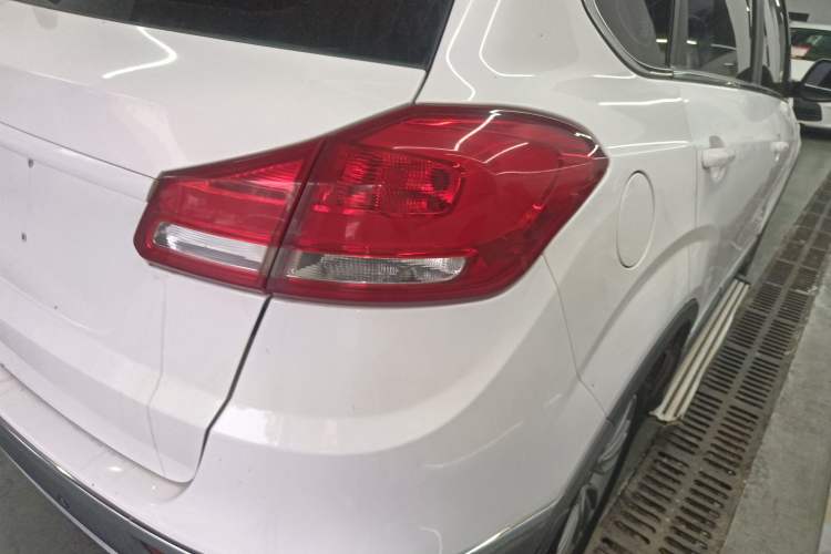 Used Chery Tiggo 5 2016 2.0L CVT Jiayue Edition Right Rear Taillight