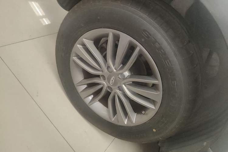 Used Chery Tiggo 5 2016 2.0L CVT Jiayue Edition Right Rear Wheel Hub