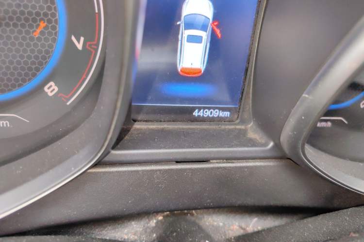 Used Chery Tiggo 5 2017 1.5T Manual Comfort Edition Odometer Close Up