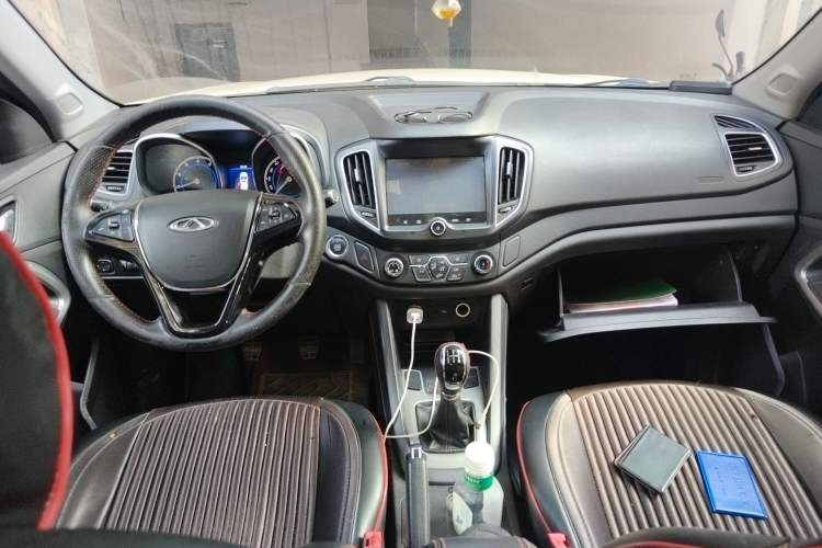 Used Chery Tiggo 5 2017 1.5T Manual Comfort Edition Center Console