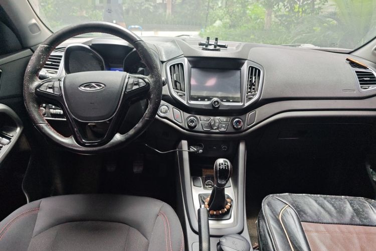 Used Chery Tiggo 5 2017 1.5T Manual Comfort Edition Center Console