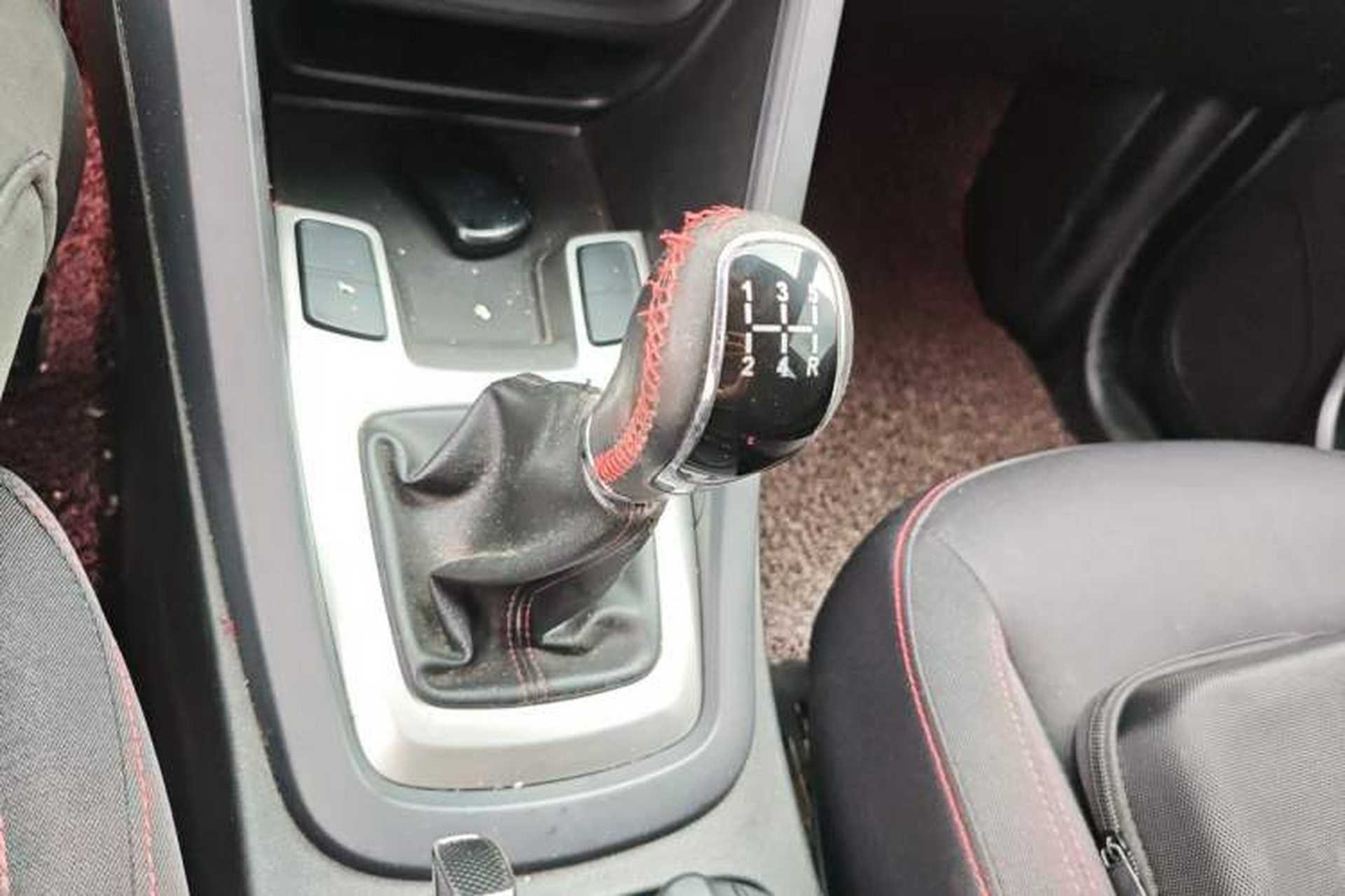 Used Chery Tiggo 5 2017 1.5T Manual Comfort Edition Gear Lever