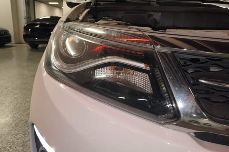 Used Chery Tiggo 5 2017 1.5T Manual Comfort Edition Right Front Headlight