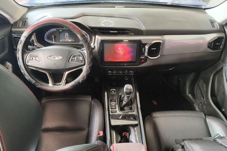 Used Chery Tiggo 5x 2017 1.5T Manual Luxury Model Center Console