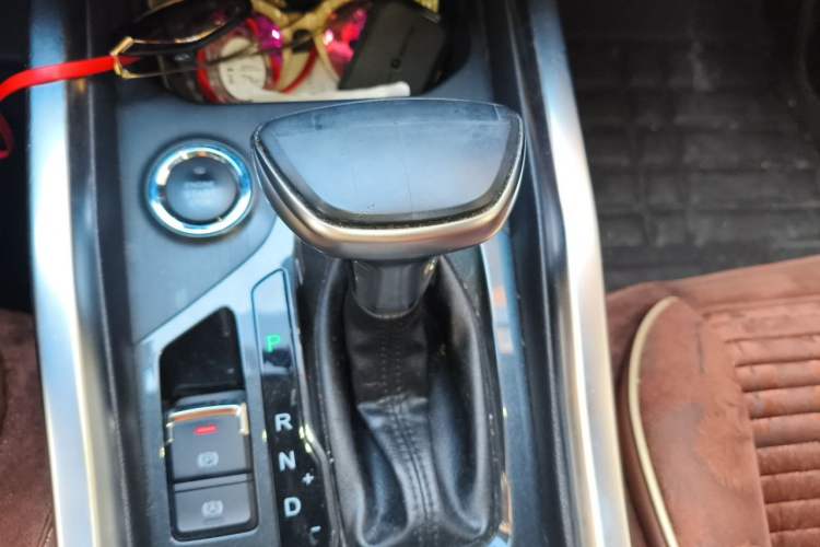 Used Chery Tiggo 5x 2017 1.5T DCT Elite Model Gear Lever