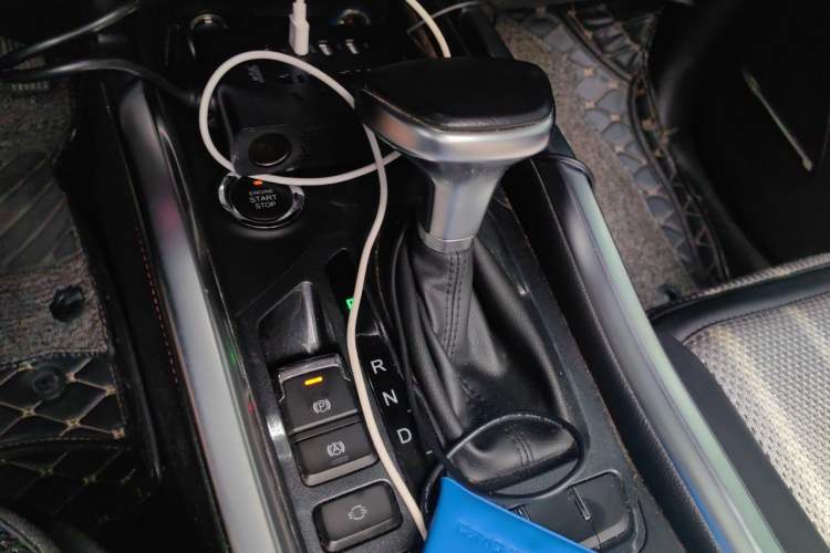 Used Chery Tiggo 5x 2017 1.5T DCT Elite Model Gear Lever