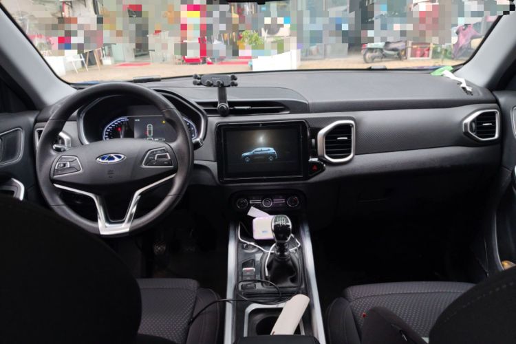 Used Chery Tiggo 5x 2017 1.5T Manual Fashion Edition Interior 2