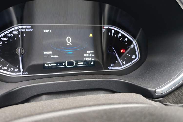 Used Chery Tiggo 5x 2017 1.5T Manual Fashion Edition Odometer Close Up