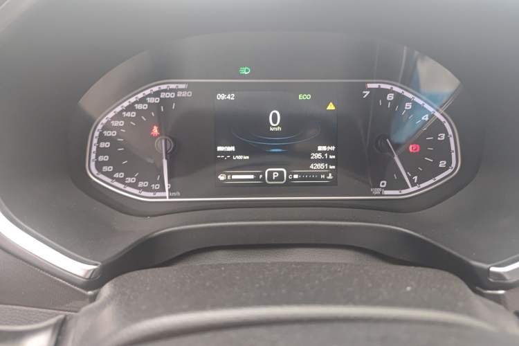 Used Chery Tiggo 5x 2017 1.5T DCT Elite Model Odometer Close Up