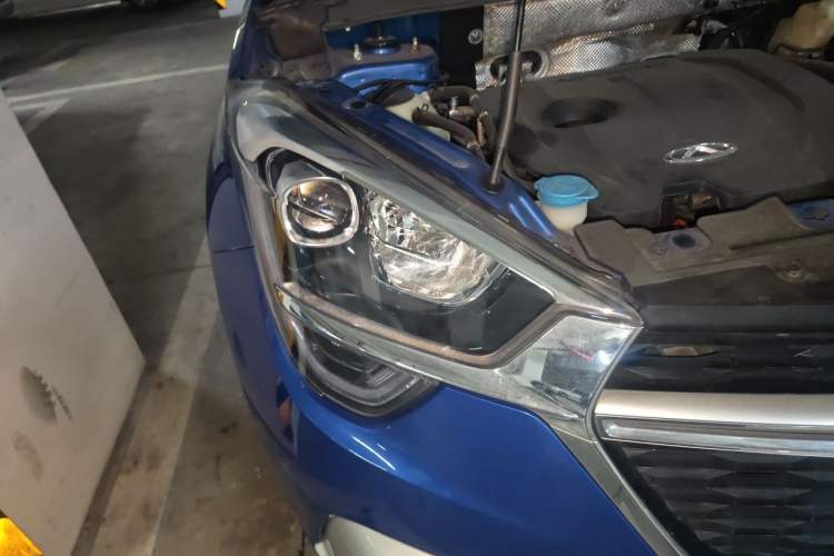 Used Chery Tiggo 5x 2017 1.5T DCT Luxury Model Right Front Headlight