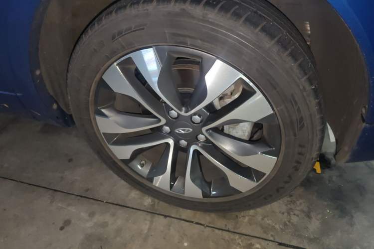 Used Chery Tiggo 5x 2017 1.5T DCT Luxury Model Right Front Wheel Hub