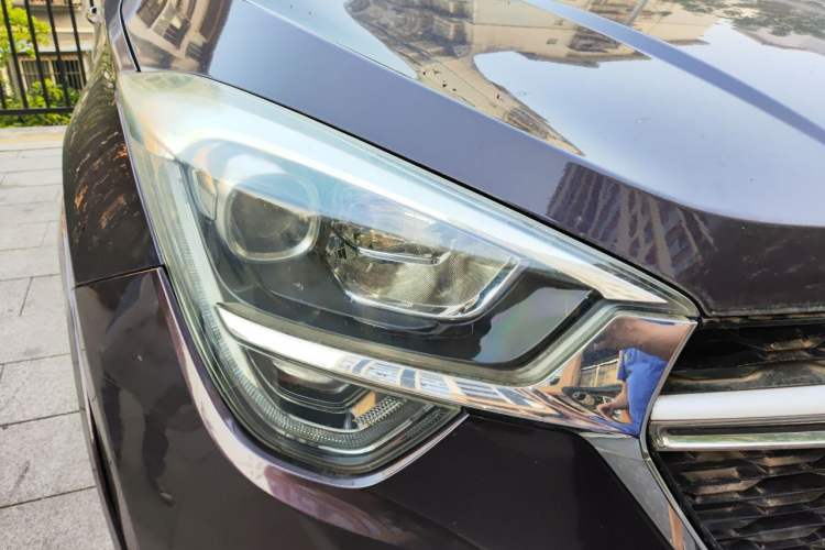 Used Chery Tiggo 5x 2017 1.5T DCT Luxury Model Right Front Headlight