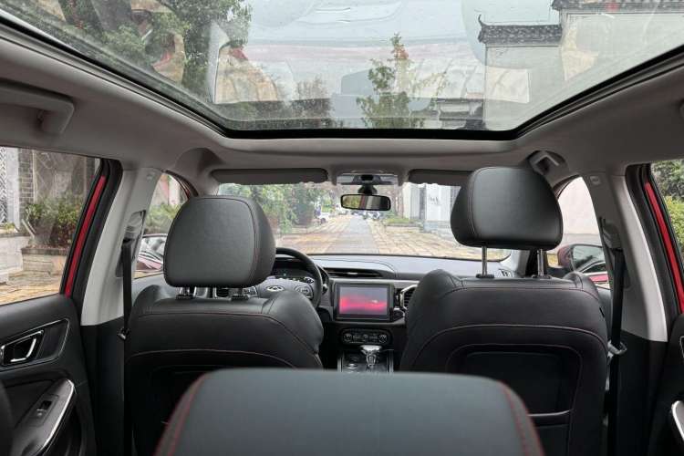 Used Chery Tiggo 5x 2017 1.5T DCT Luxury Model Interior 6