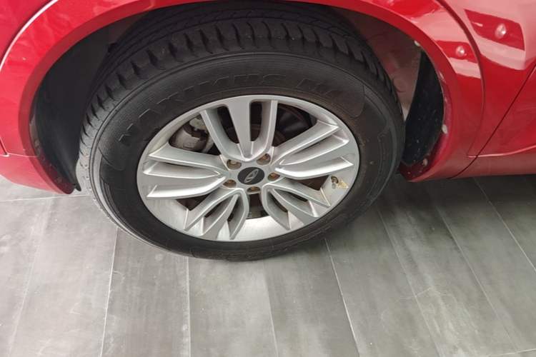 Used Chery Tiggo 5x 2017 1.5T DCT Fashion Edition Left Front Wheel Hub