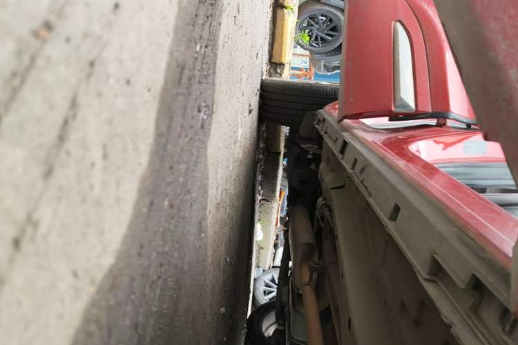 Used Chery Tiggo 5x 2017 1.5T Manual Elite Model Right Side Sill