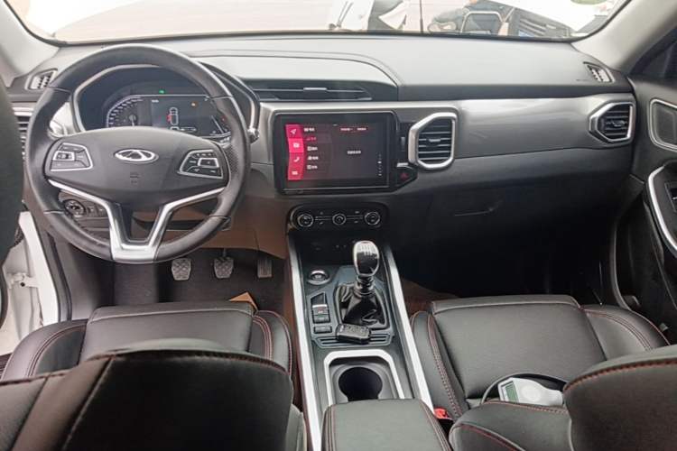 Used Chery Tiggo 5x 2017 1.5T Manual Elite Model Center Console