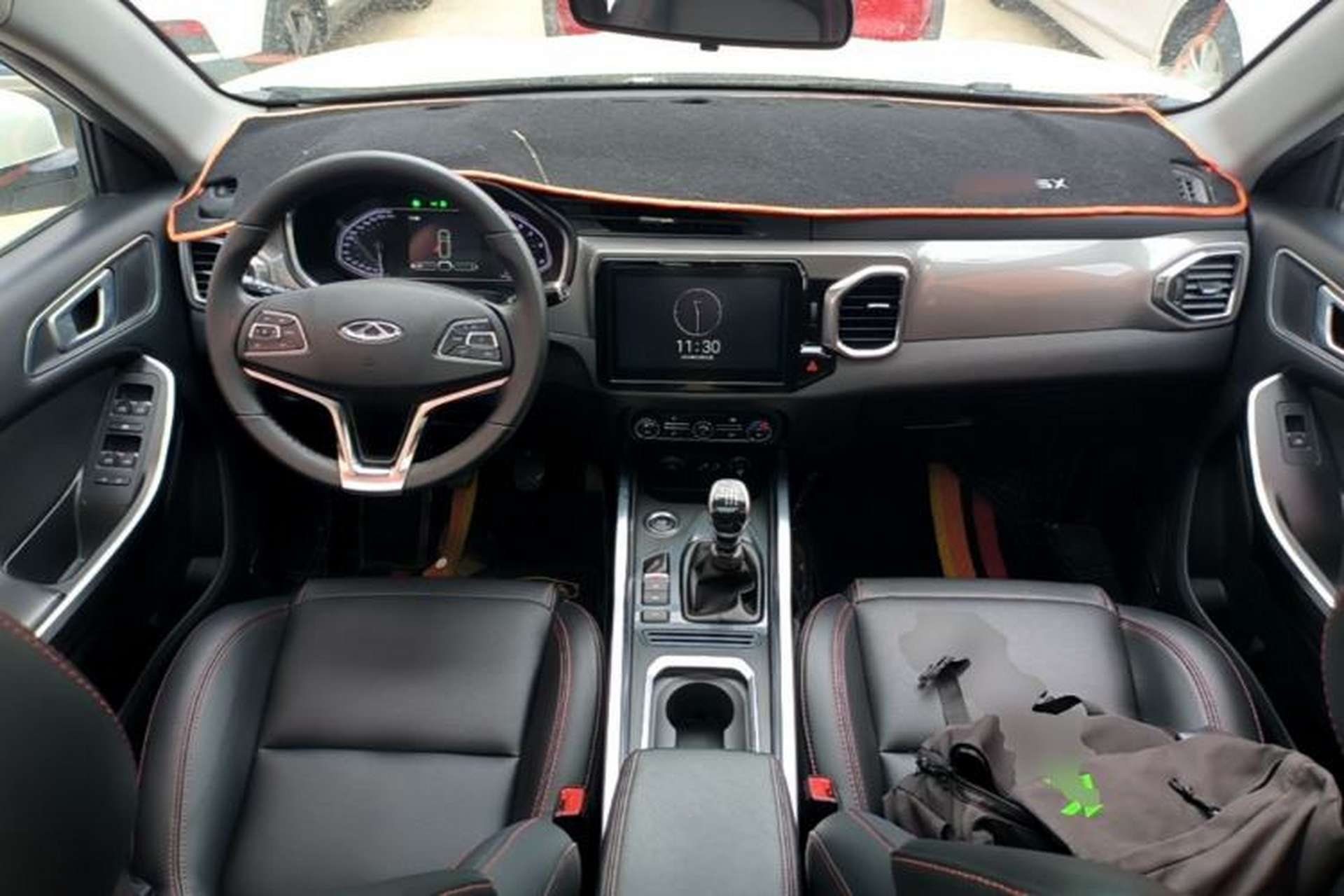 Used Chery Tiggo 5x 2017 1.5T Manual Elite Model Center Console
