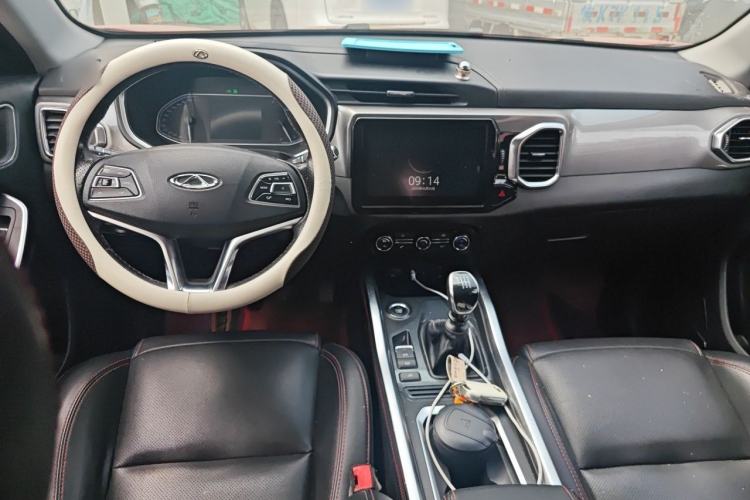 Used Chery Tiggo 5x 2017 1.5T Manual Elite Model Center Console