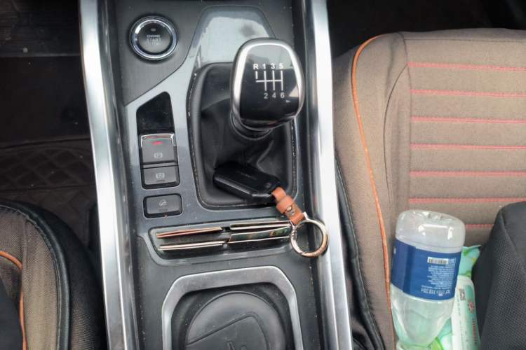 Used Chery Tiggo 5x 2017 1.5T Manual Fashion Edition Gear Lever