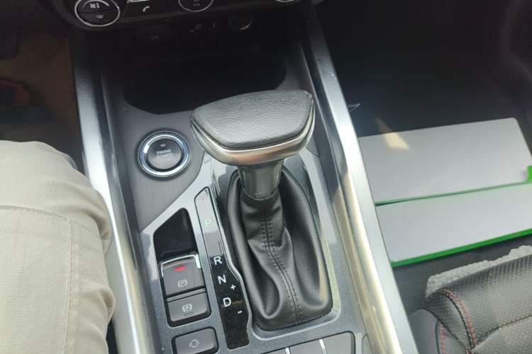 Used Chery Tiggo 5x 2017 1.5T DCT Elite Model Gear Lever