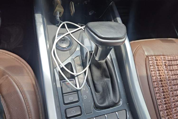 Used Chery Tiggo 5x 2017 1.5T DCT Fashion Edition Gear Lever
