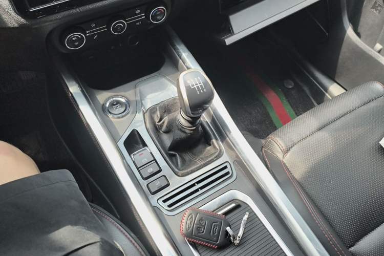 Used Chery Tiggo 5x 2017 1.5T Manual Elite Model Gear Lever