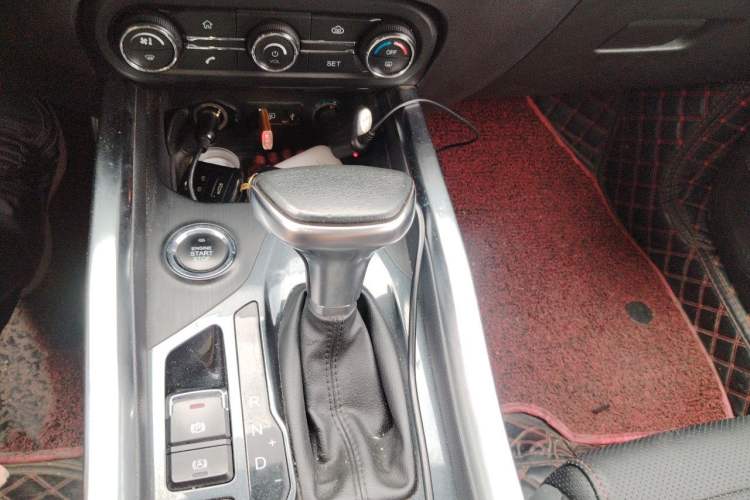 Used Chery Tiggo 5x 2017 1.5T DCT Elite Model Gear Lever