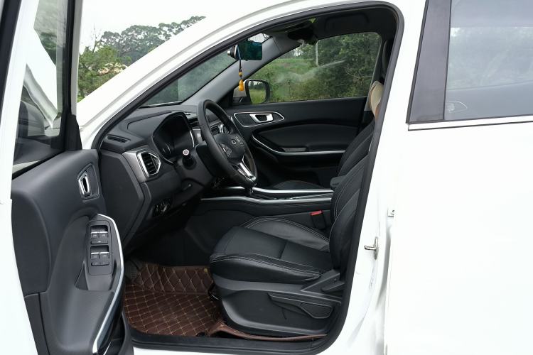 Used Chery Tiggo 5x 2017 1.5T DCT Fashion Edition Interior 3