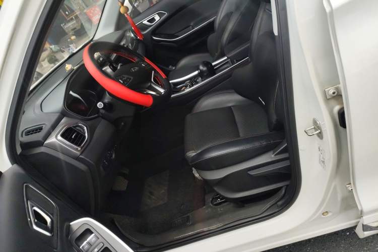 Used Chery Tiggo 5x 2017 1.5T DCT Elite Model Left Front Seat