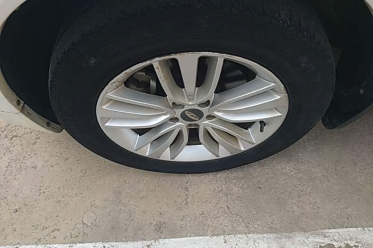 Used Chery Tiggo 5x 2017 1.5T DCT Fashion Edition Left Front Wheel Hub