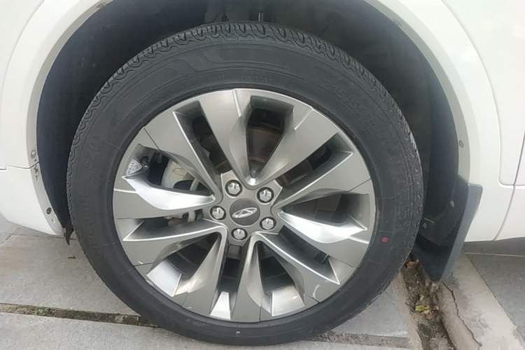 Used Chery Tiggo 5x 2017 1.5T DCT Elite Model Left Front Wheel Hub