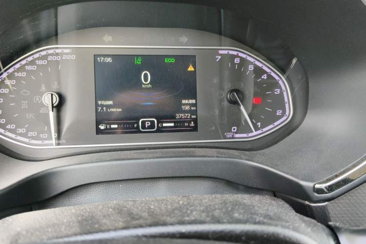 Used Chery Tiggo 5x 2017 1.5T DCT Luxury Model Odometer Close Up