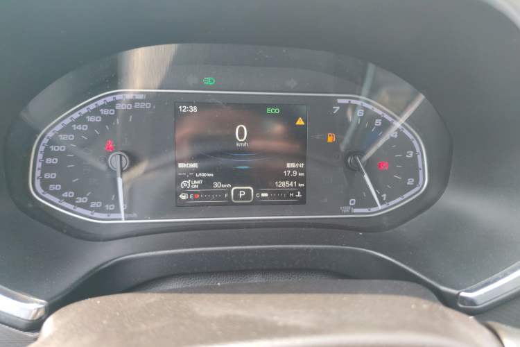 Used Chery Tiggo 5x 2017 1.5T DCT Elite Model Odometer Close Up