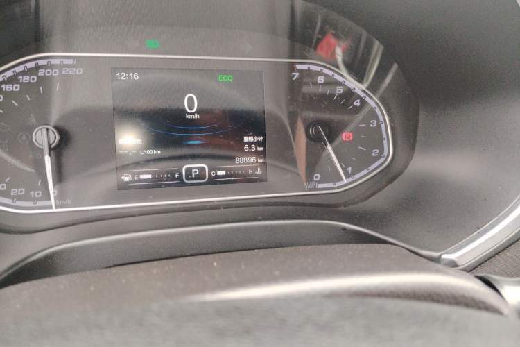 Used Chery Tiggo 5x 2017 1.5T DCT Elite Model Odometer Close Up