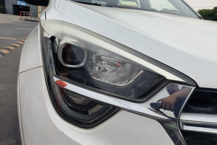 Used Chery Tiggo 5x 2017 1.5T Manual Fashion Edition Right Front Headlight