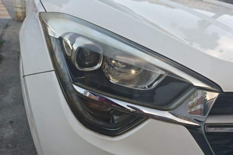 Used Chery Tiggo 5x 2017 1.5T Manual Elite Model Right Front Headlight
