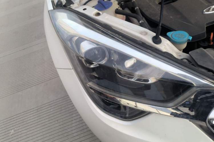 Used Chery Tiggo 5x 2017 1.5T DCT Luxury Model Right Front Headlight