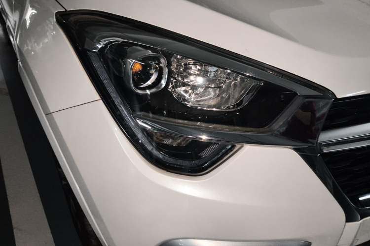 Used Chery Tiggo 5x 2017 1.5T DCT Luxury Model Right Front Headlight