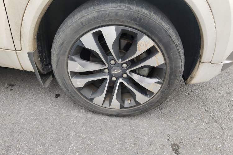 Used Chery Tiggo 5x 2017 1.5T Manual Luxury Model Right Front Wheel Hub