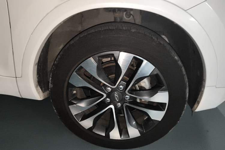 Used Chery Tiggo 5x 2017 1.5T DCT Luxury Model Right Front Wheel Hub