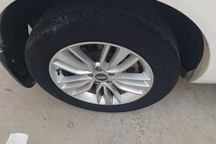 Used Chery Tiggo 5x 2017 1.5T DCT Fashion Edition Right Rear Wheel Hub