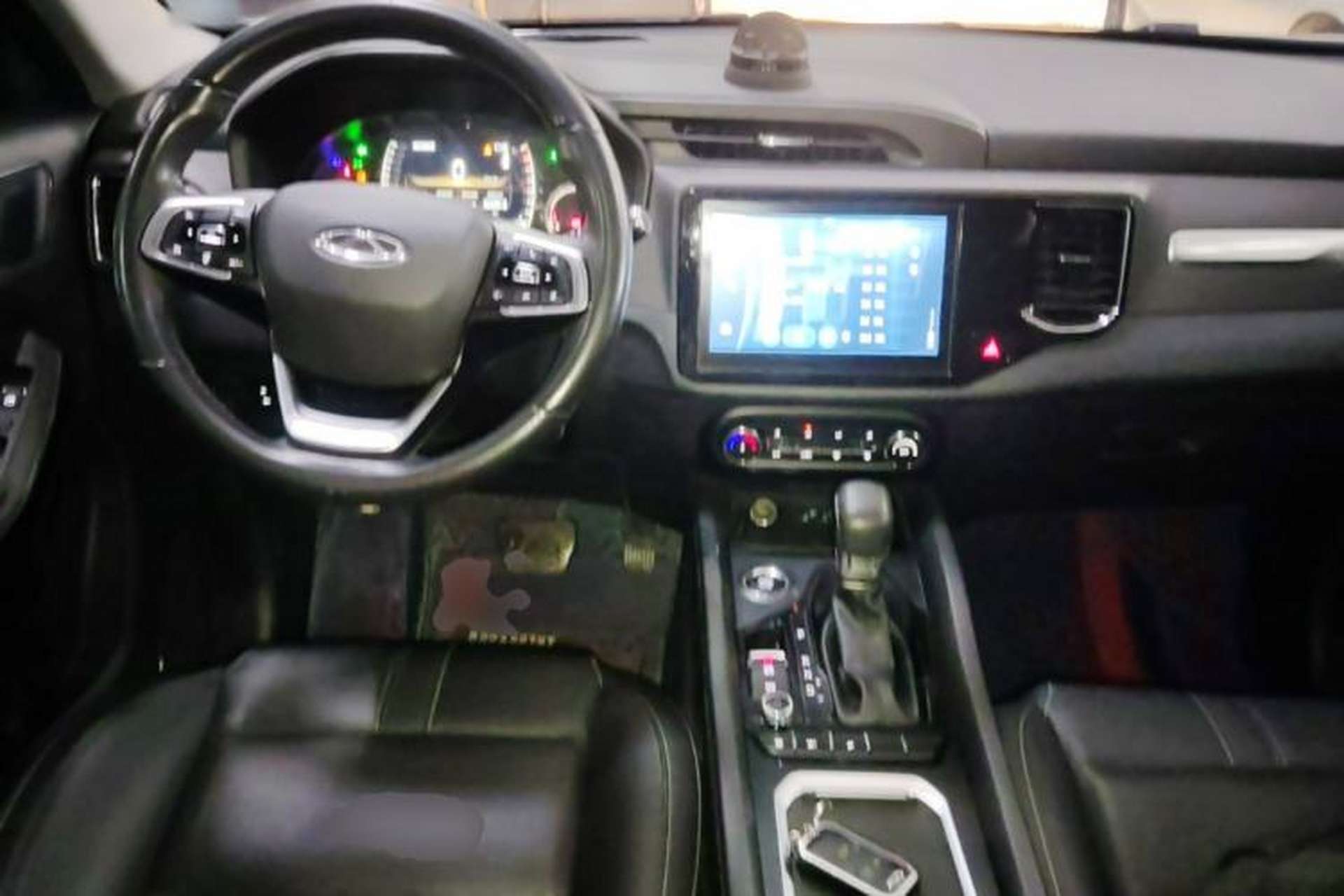 Used Chery Tiggo 5x 2019 HERO 1.5L CVT Luxury Edition Center Console